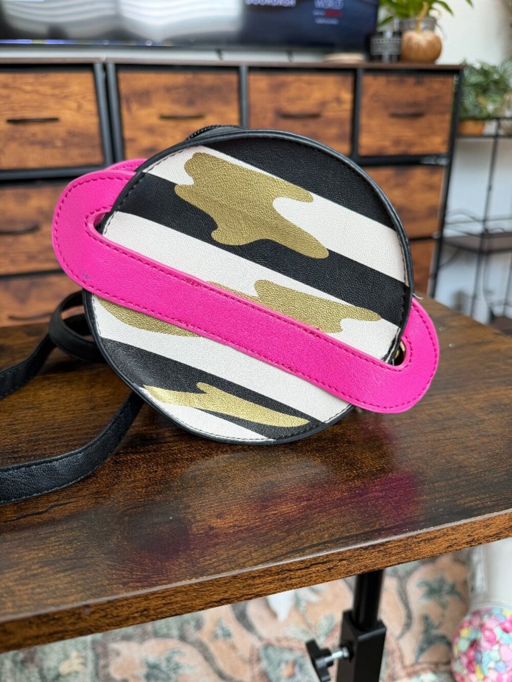 Luv Betsey Johnson Saturn Planet Striped Pink Ring Crossbody Bag
